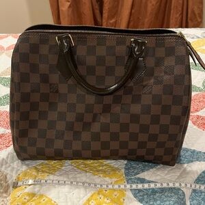 Louis Vuitton Speedy 30 gently used condition